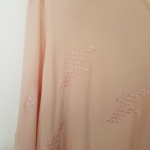 ALICE BLUE Stitch Fix Byron Split Neck Top Size XL - Picture 4 of 8